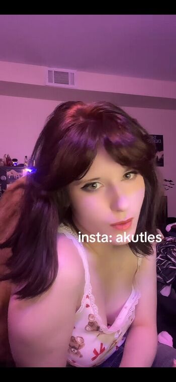 Full leaked Akutles private onlyfans photo