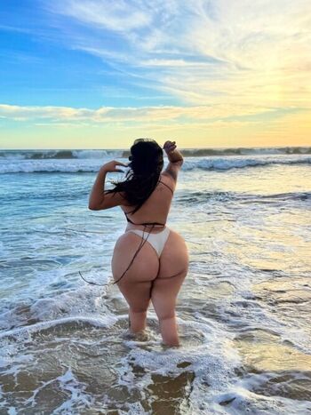 Full leaked Asszilla private onlyfans photo