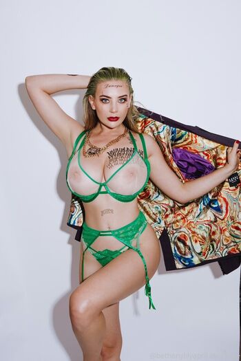 Full leaked Beth lily private onlyfans photo