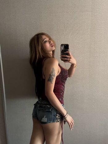 Full leaked Cellow private onlyfans photo