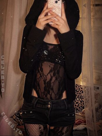 Full leaked Crystalmarykitty private onlyfans photo