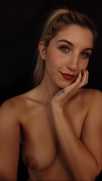 FrivolousFox ASMR