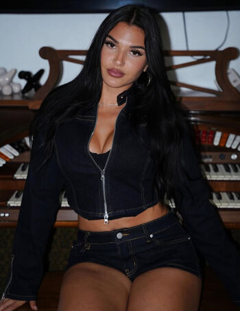 Full leaked Jazmyn nyx page private onlyfans photo
