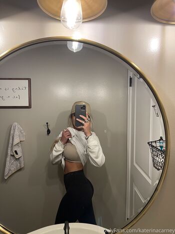 Full leaked Katerinacarney private onlyfans photo