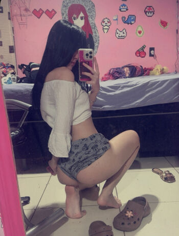 Full leaked Laah girl private onlyfans photo
