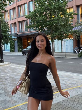 Full leaked Lottie hutton private onlyfans photo