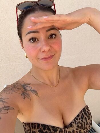 Full leaked Madamebrtzl private onlyfans photo