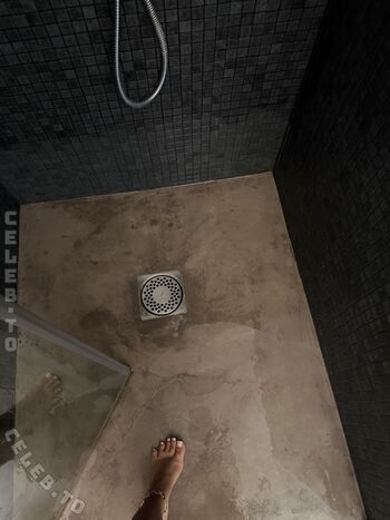 Full leaked Maryscrib private onlyfans photo