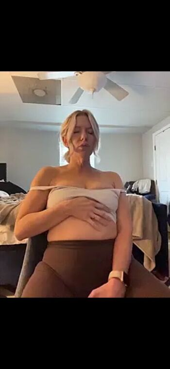 Full leaked Prettylittleplease private onlyfans photo