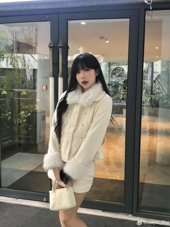 Full leaked Shiliuyelei page private onlyfans photo