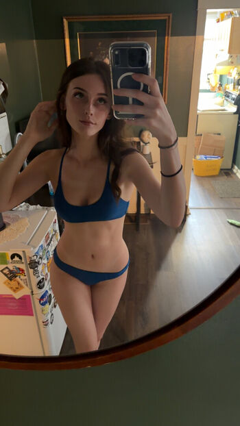 Full leaked Soggyalien private onlyfans photo