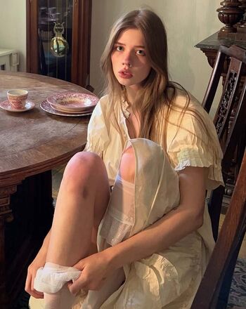 Full leaked Marion marechal le pen/ private onlyfans photo
