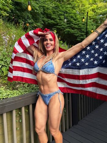 Full leaked Torrie wilson private onlyfans photo