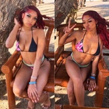 Full leaked Miniamalka/ private onlyfans photo