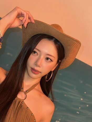 Full leaked Womenk pop private onlyfans photo