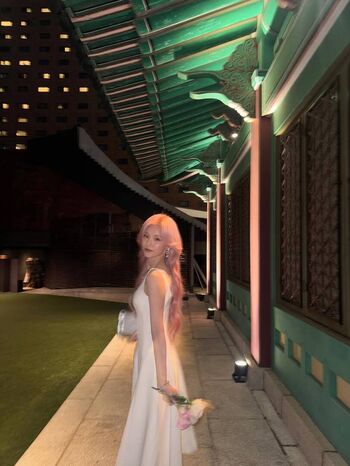 Full leaked Laura reizi/ private onlyfans photo